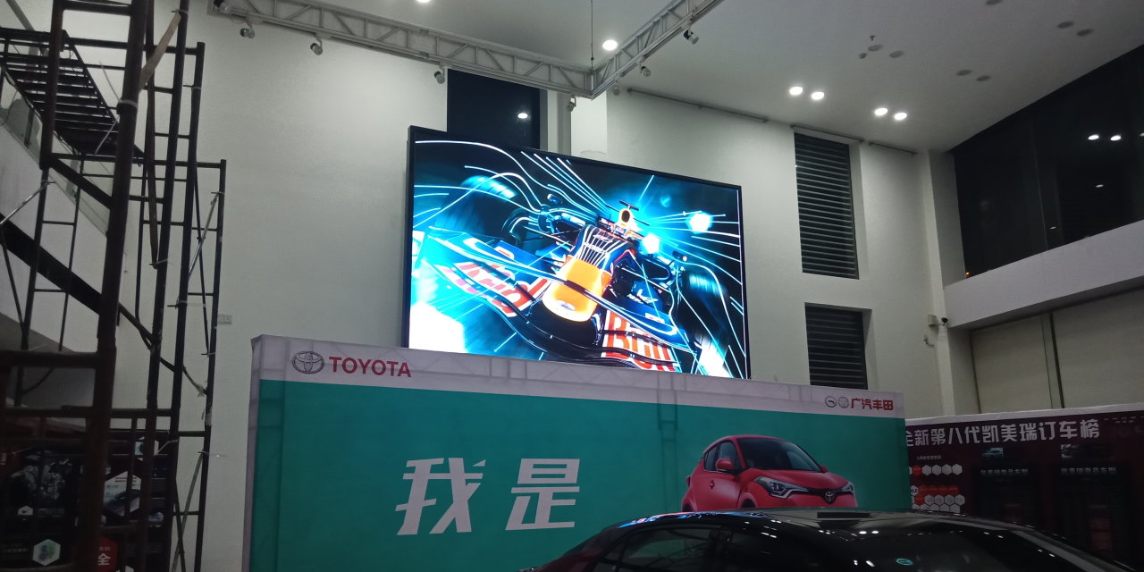 P2<a href=http://m.jkkk90.com/xiaojianju/ target=_blank class=infotextkey>小間距</a><a href=http://m.jkkk90.com target=_blank class=infotextkey>led顯示屏</a>價格