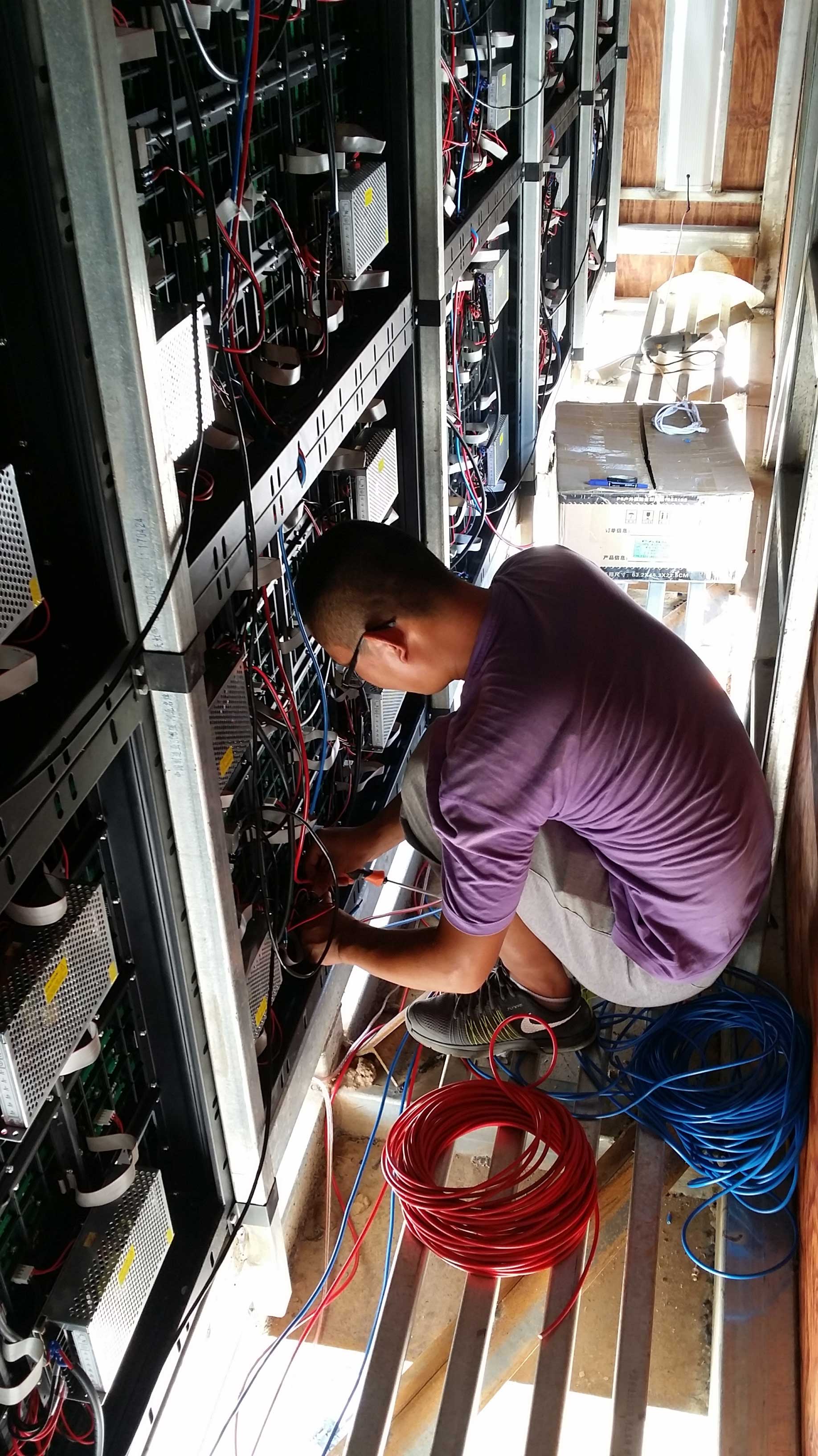 戶外LED<a href=http://m.jkkk90.com/quancai/ target=_blank class=infotextkey>全彩顯示屏</a>箱體
