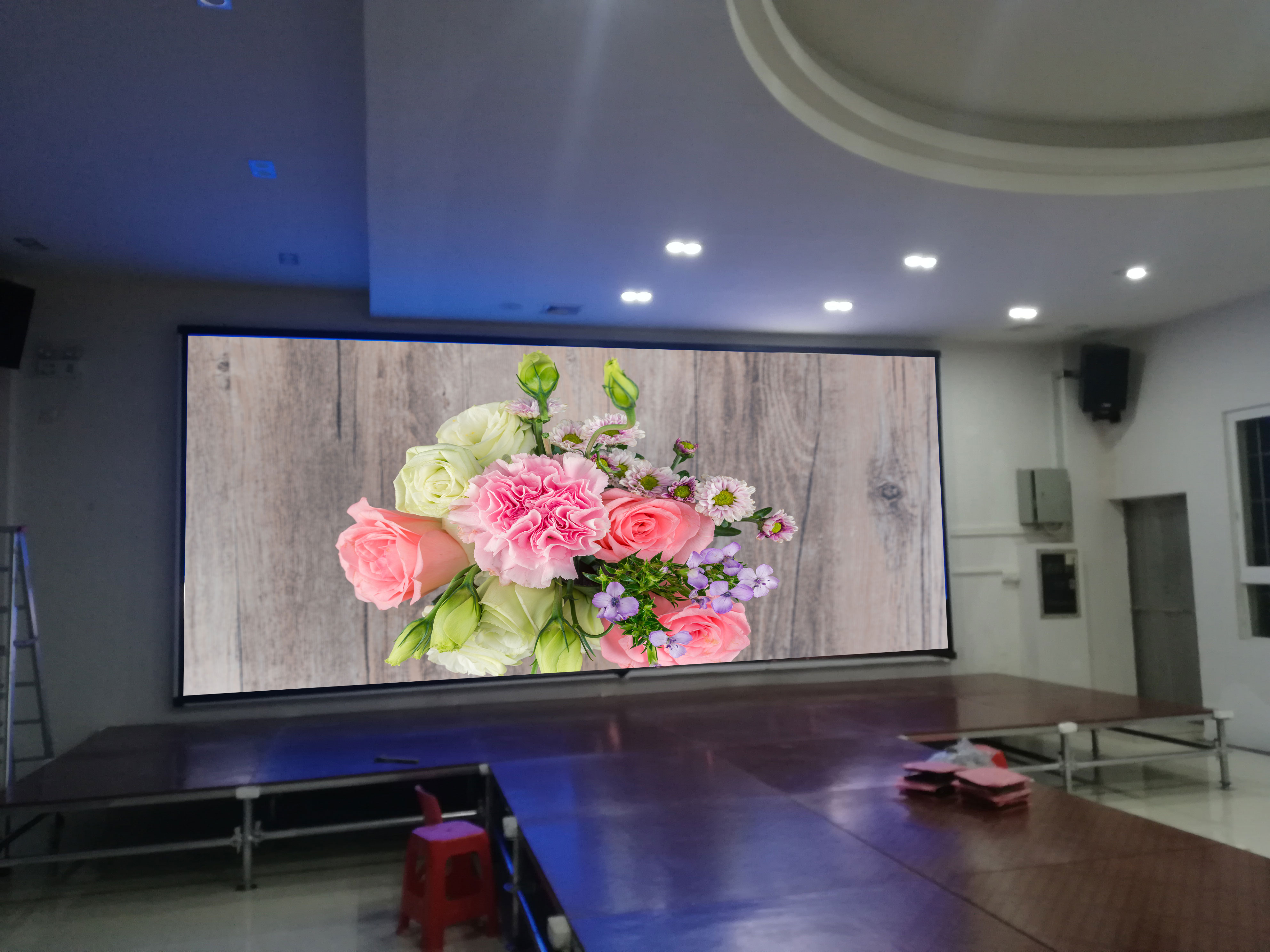 高清室內LED<a href=http://m.jkkk90.com/quancai/ target=_blank class=infotextkey>全彩顯示屏</a>